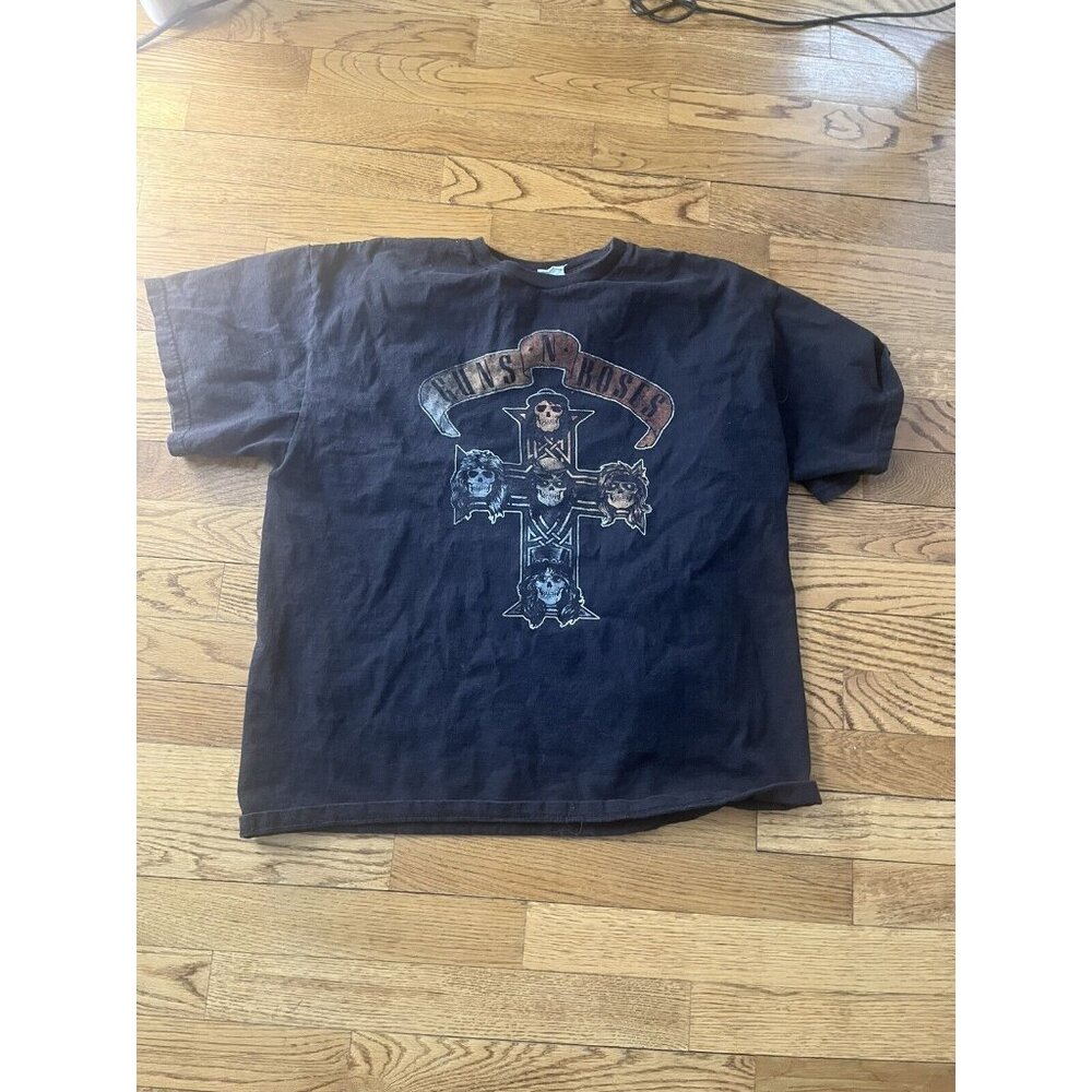 Vintage Guns N Roses Shirt Rock Punk Concert Tee Band L(fits Small) Delta Pro